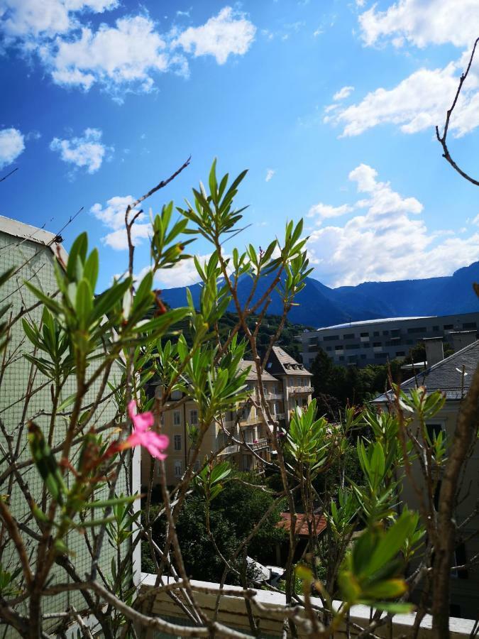 Spazioso E Accogliente Nel Centro Di Merano Exterior photo