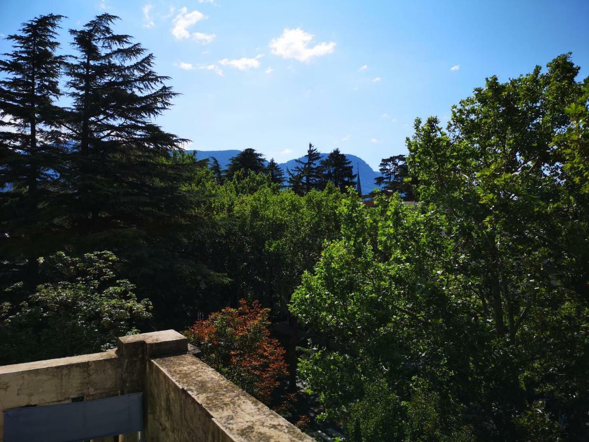 Spazioso E Accogliente Nel Centro Di Merano Exterior photo